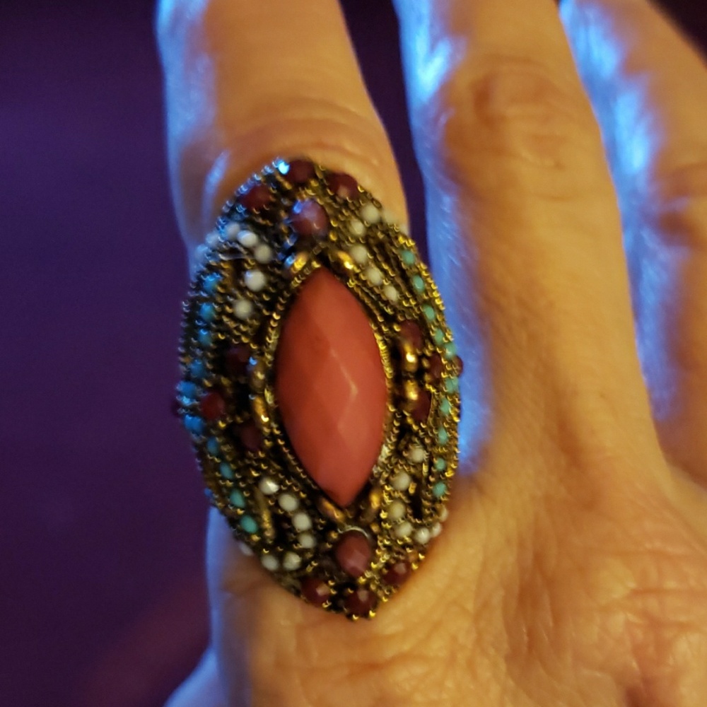 Vintage ring unsigned